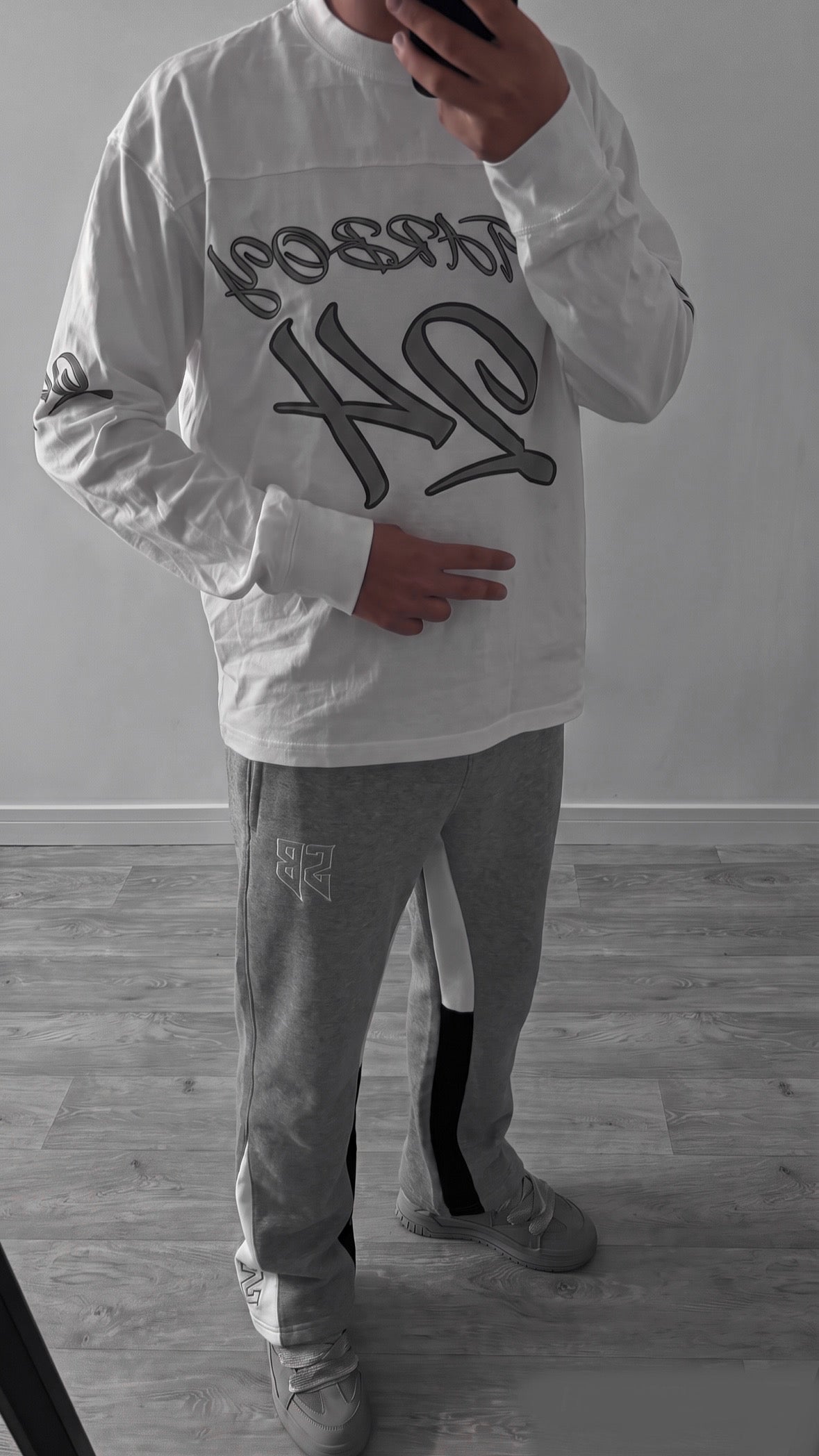 24s FLARED JOGGERS (GREY)